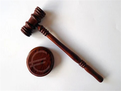上海律師解答作案逃往異地后電話報案，能否認定自首