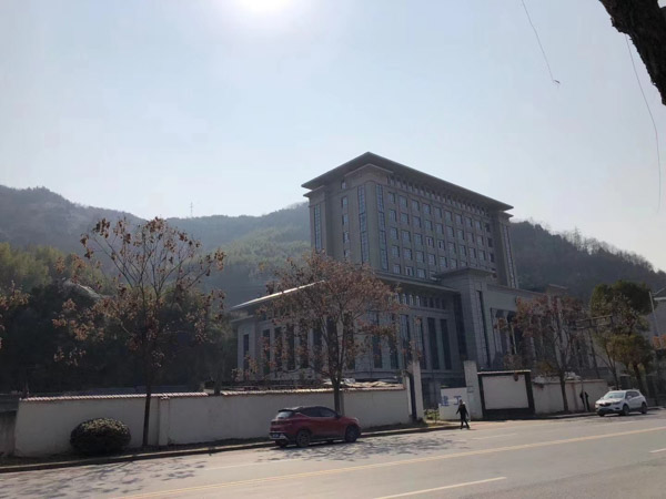 股東之間轉讓股權在法律上有哪些限制？上海公司糾紛律師來回答