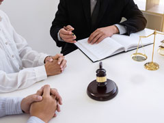 <b>上海離婚律師解讀：未婚同居生子后男方能否結(jié)婚？</b>